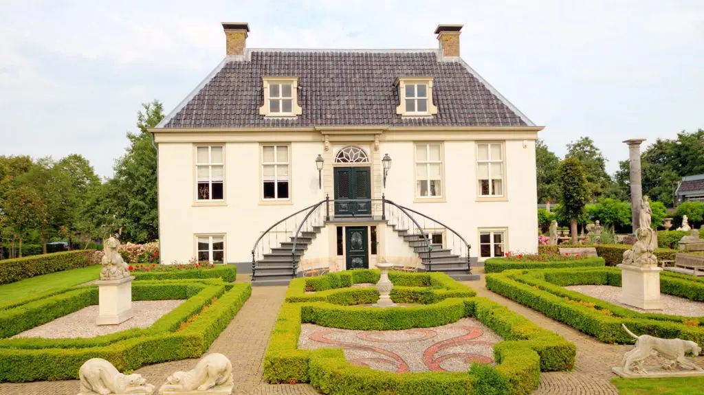 Image of a Mansion in UK