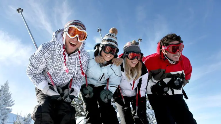 A family on a ski trip