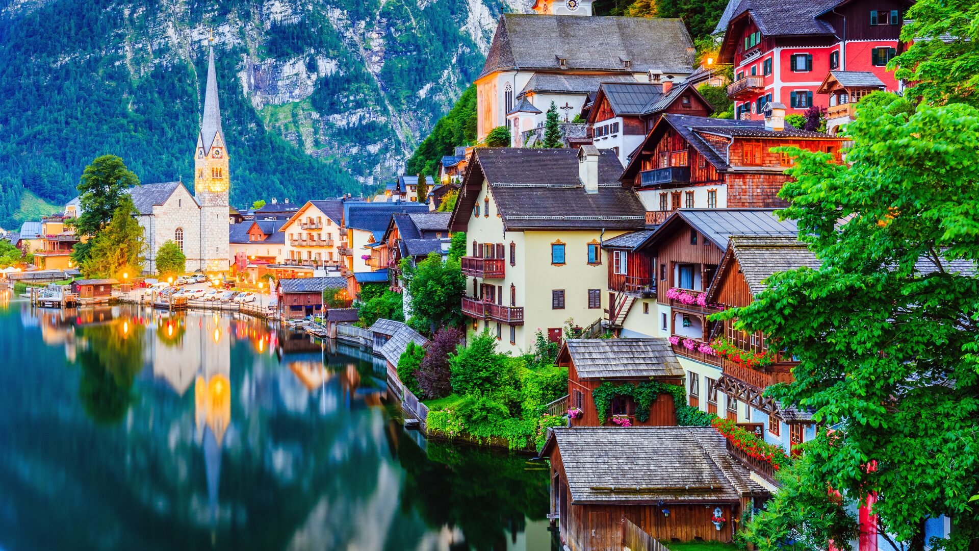 A picture of Hallstatt, Austria